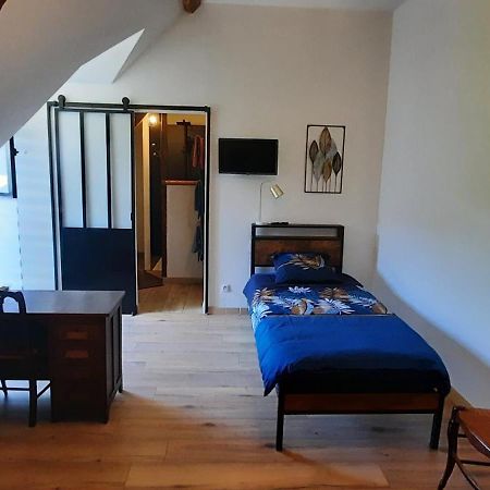 La Ferme Aux Fleurs Bed & Breakfast Ossun ภายนอก รูปภาพ