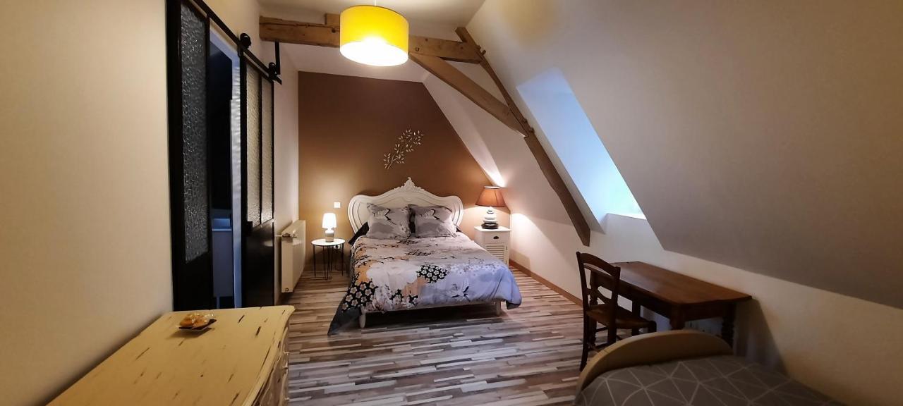 La Ferme Aux Fleurs Bed & Breakfast Ossun ภายนอก รูปภาพ