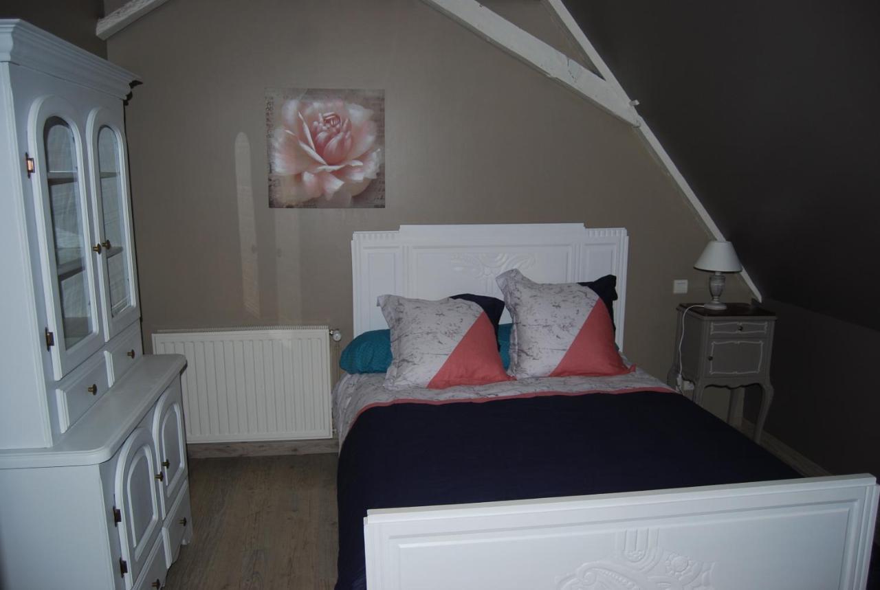 La Ferme Aux Fleurs Bed & Breakfast Ossun ภายนอก รูปภาพ